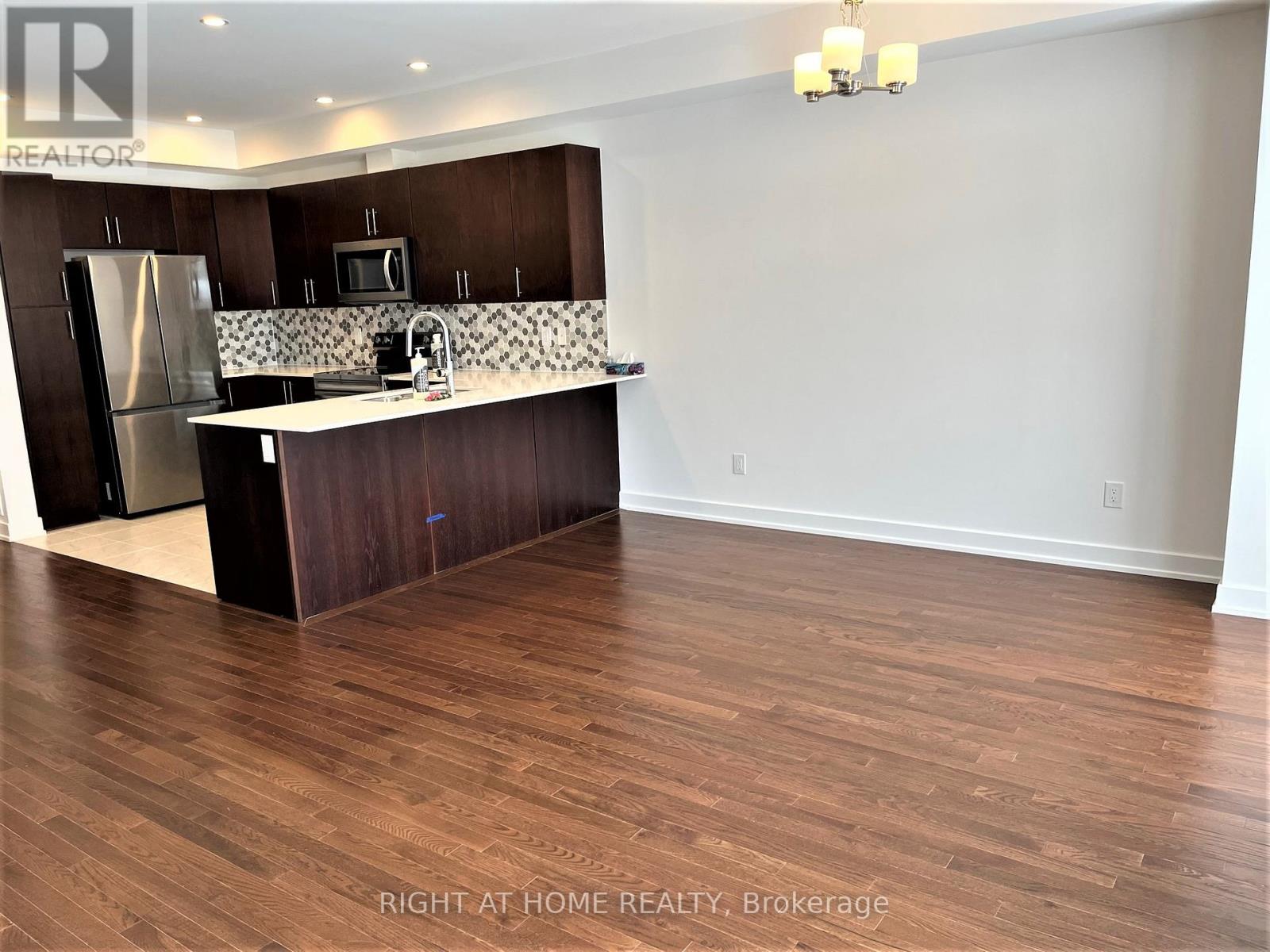 2061 Allegrini Terrace, Ottawa, Ontario  K2S 2S1 - Photo 13 - X12756084