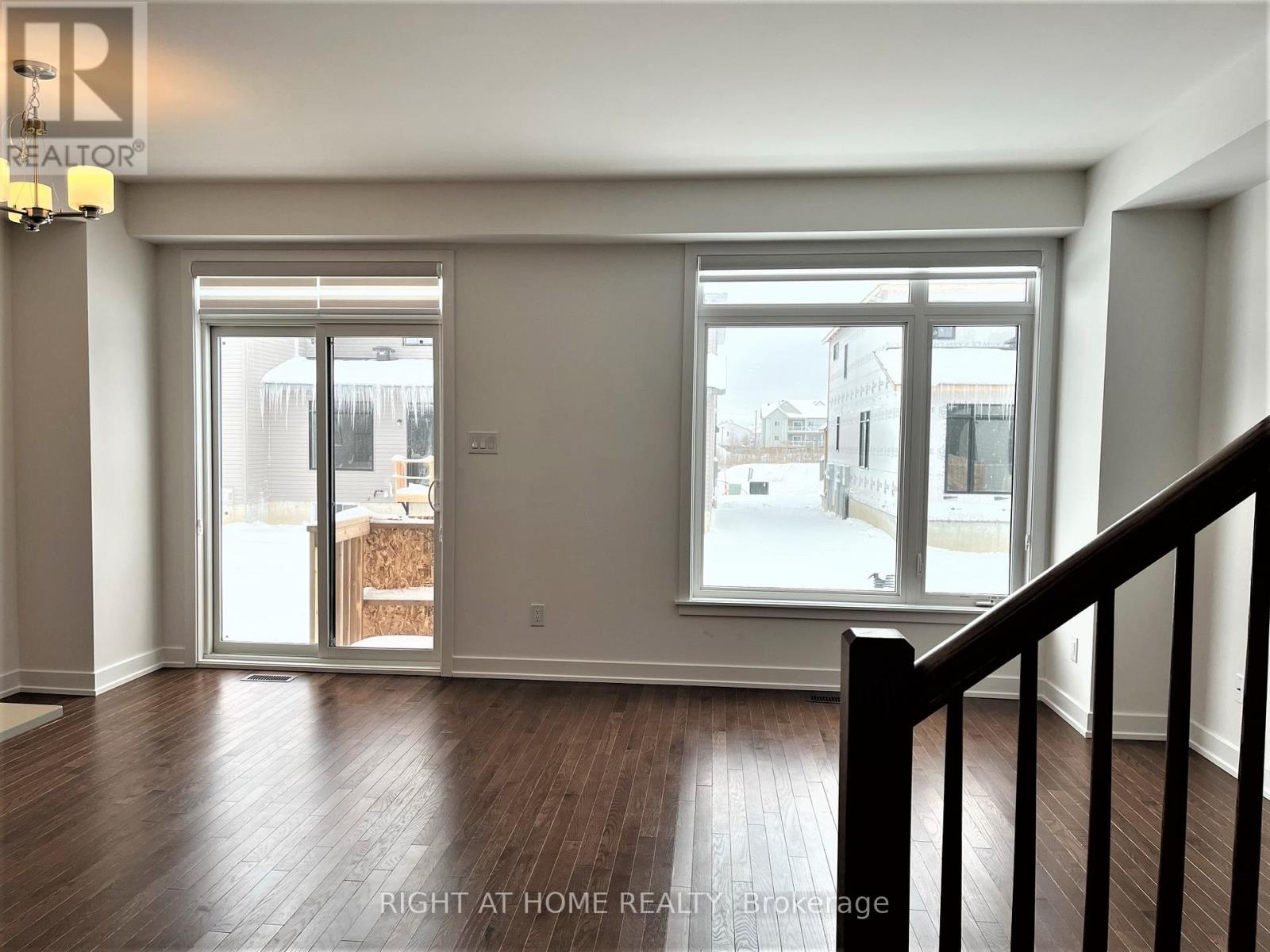 2061 Allegrini Terrace, Ottawa, Ontario  K2S 2S1 - Photo 9 - X12756084