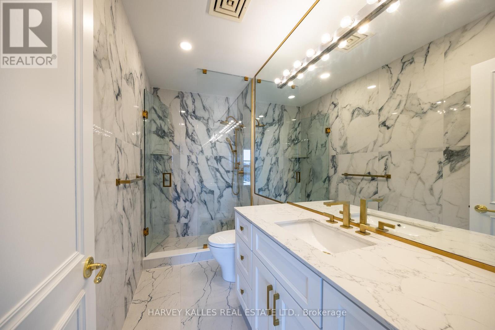 #5b - 2 Chedington Place, Toronto, Ontario  M4N 3R5 - Photo 30 - C12749474