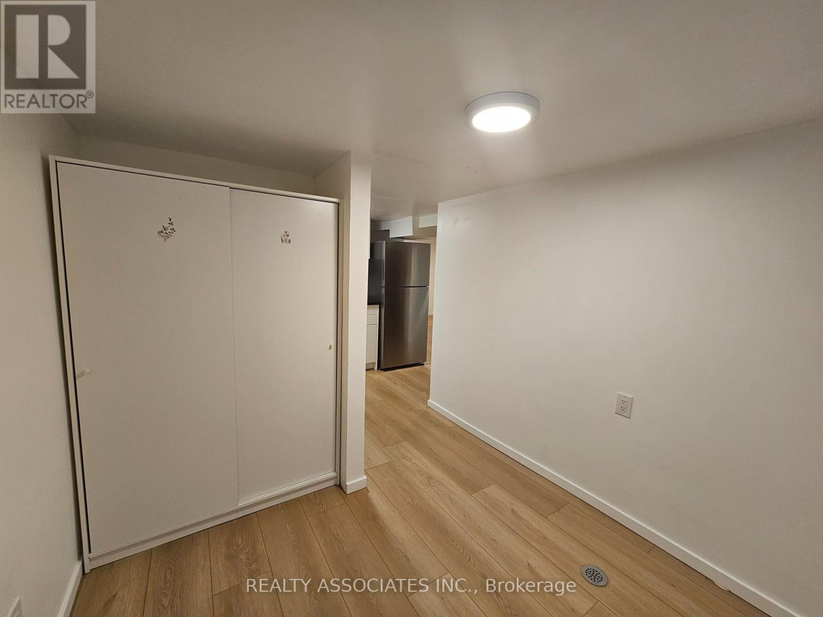 Lower - 72 Auburn Avenue, Toronto, Ontario  M6H 2L9 - Photo 14 - W12756056