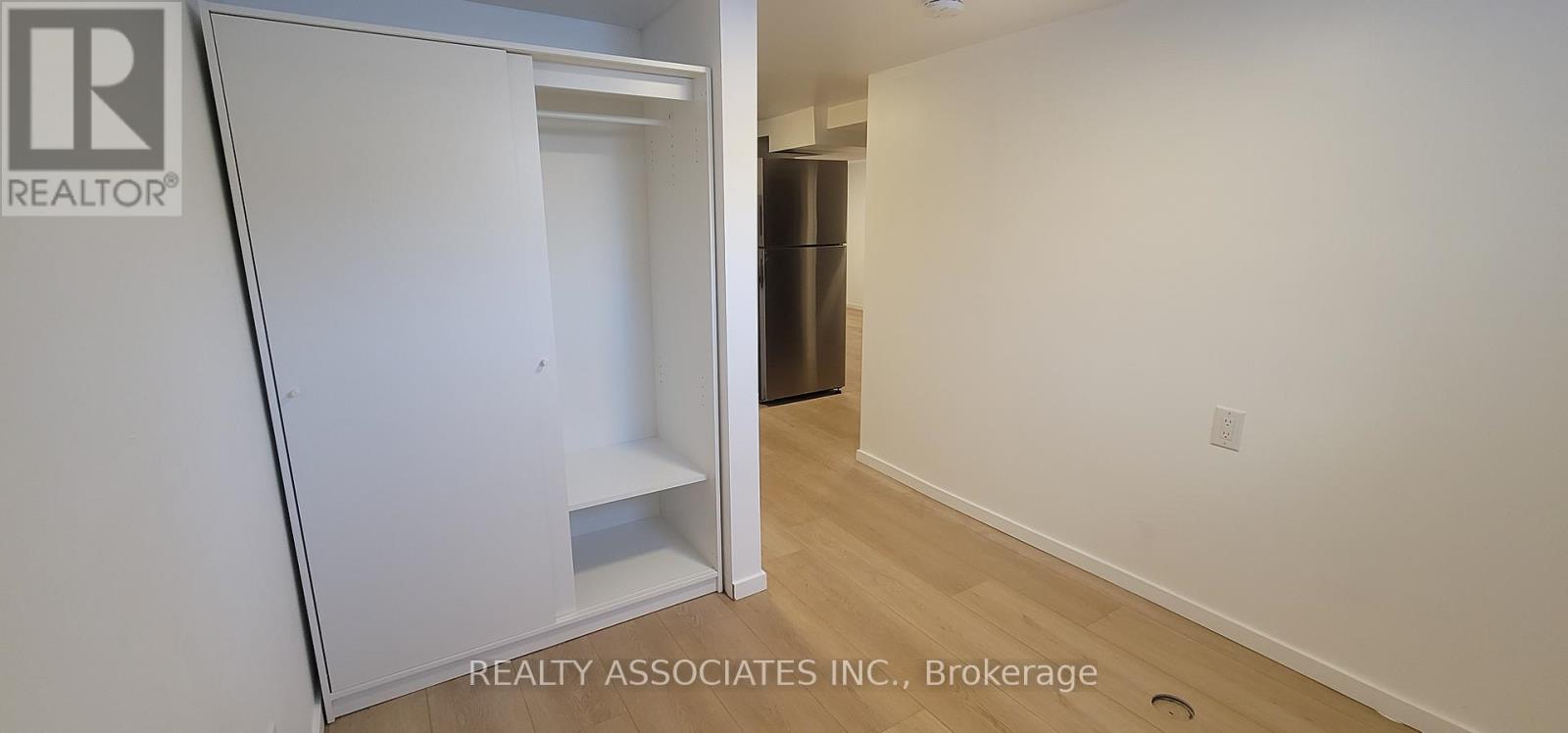 Lower - 72 Auburn Avenue, Toronto, Ontario  M6H 2L9 - Photo 15 - W12756056