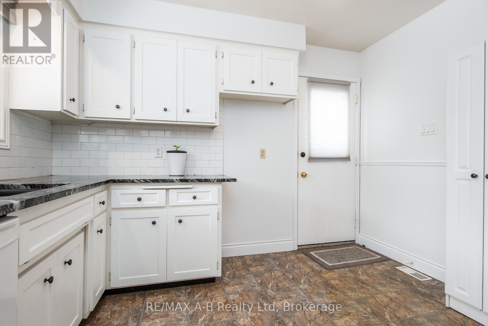 113 Hastings Court, Wilmot, Ontario  N3A 2T4 - Photo 19 - X12749948