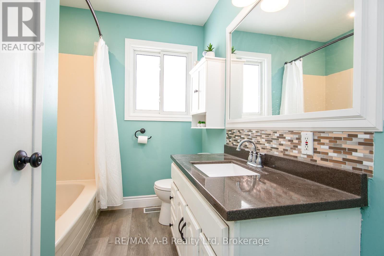 113 Hastings Court, Wilmot, Ontario  N3A 2T4 - Photo 21 - X12749948