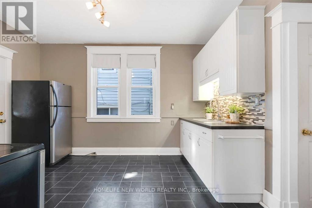 73 Elgin Street W, Oshawa, Ontario  L1G 1S5 - Photo 9 - E12756094