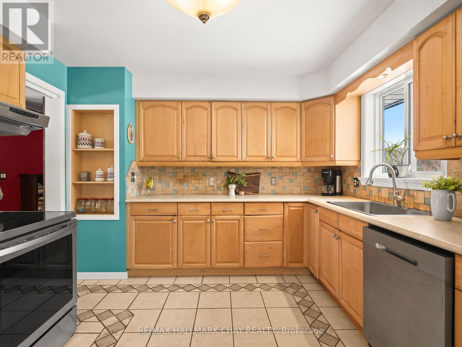 4684 10th Side Road, Essa, Ontario  L0L 2N0 - Photo 13 - N12756070