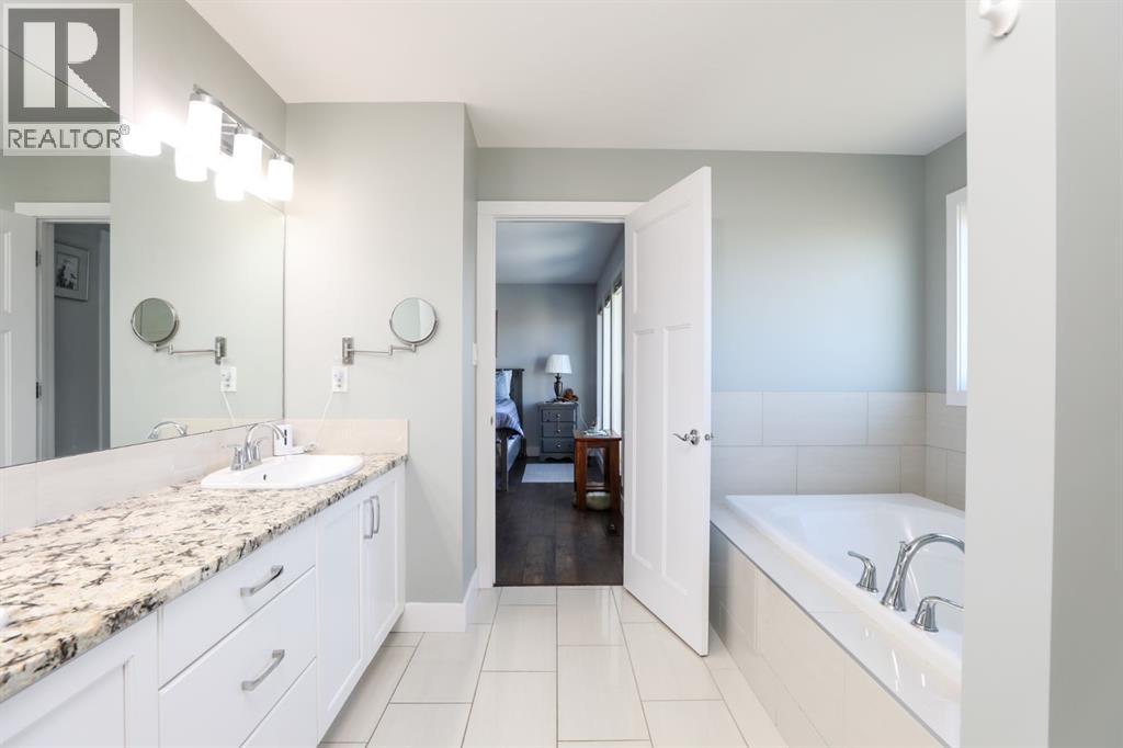 127 Westgate Drive, Coaldale, Alberta  T1M 1M1 - Photo 27 - A2283497