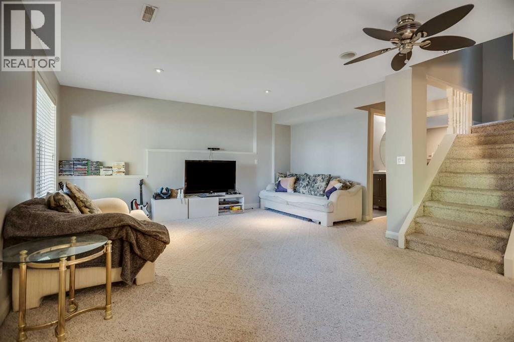 113 Somerside Green Sw, Calgary, Alberta  T2Y 3G6 - Photo 29 - A2274710