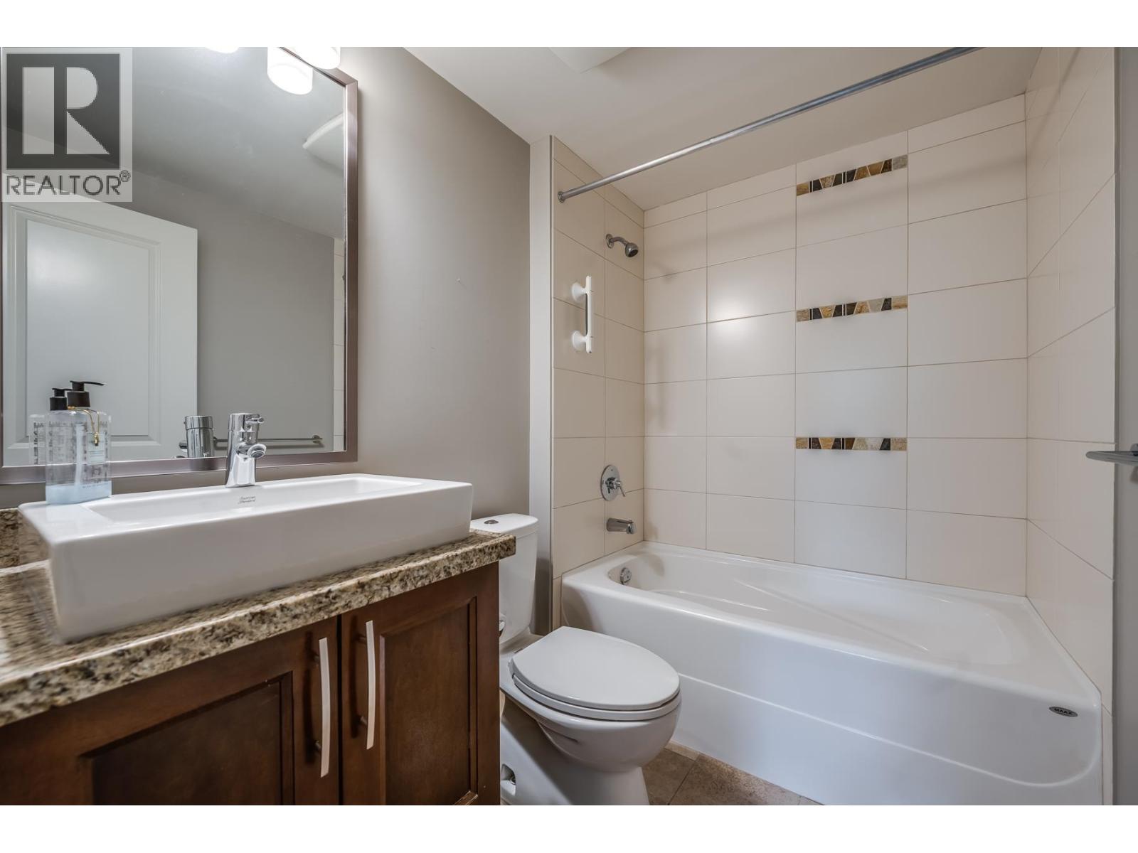 210 5099 Springs Boulevard, Abbotsford, British Columbia  V4M 0A2 - Photo 22 - R3085688