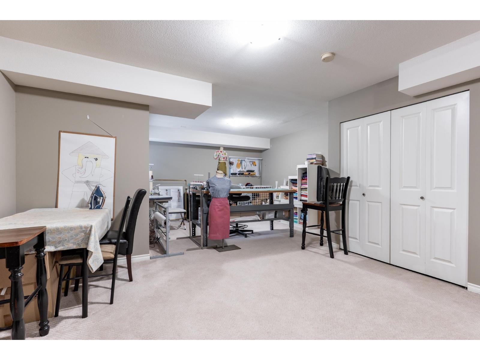 19657 69a Avenue, Langley, British Columbia  V2Y 3A6 - Photo 32 - R3071764