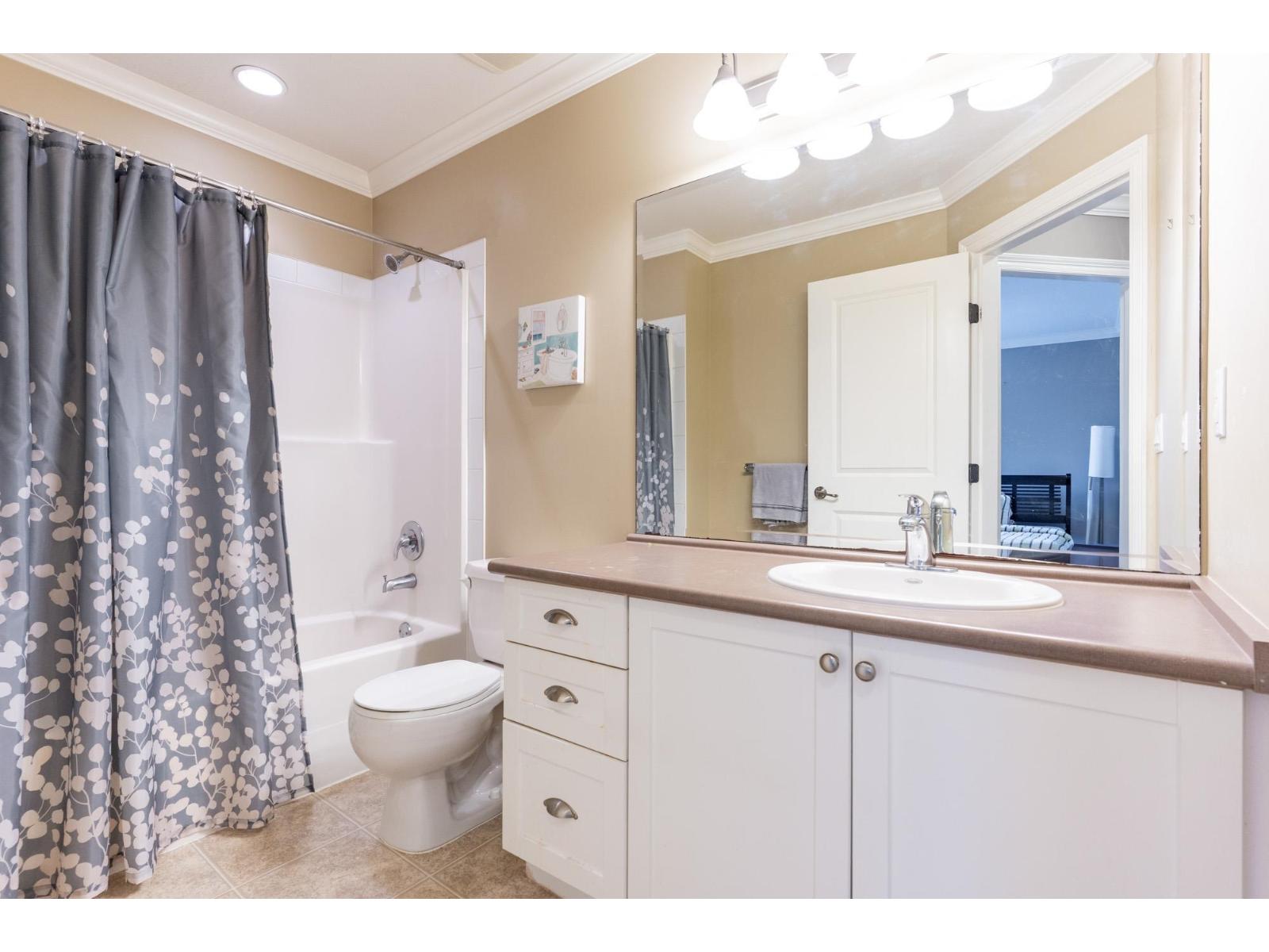 19657 69a Avenue, Langley, British Columbia  V2Y 3A6 - Photo 28 - R3071764