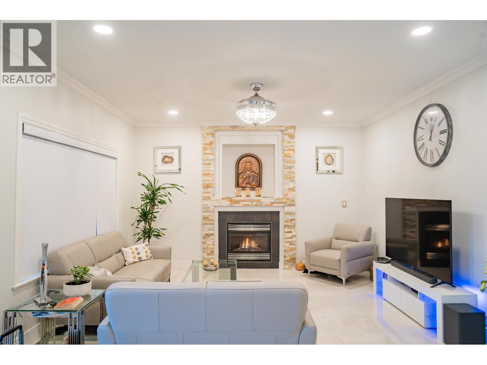 23717 110 Avenue, Maple Ridge, British Columbia  V2W 1E7 - Photo 13 - R3085260