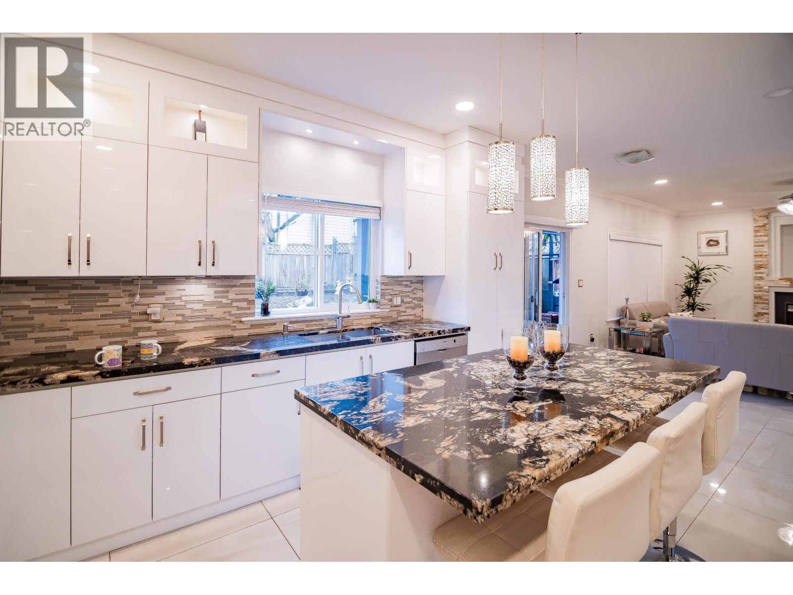 23717 110 Avenue, Maple Ridge, British Columbia  V2W 1E7 - Photo 19 - R3085260