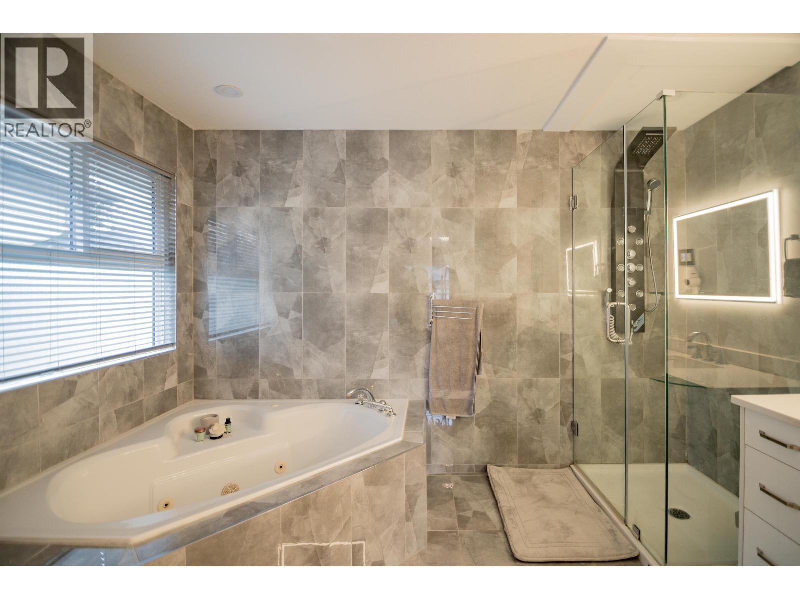 23717 110 Avenue, Maple Ridge, British Columbia  V2W 1E7 - Photo 30 - R3085260