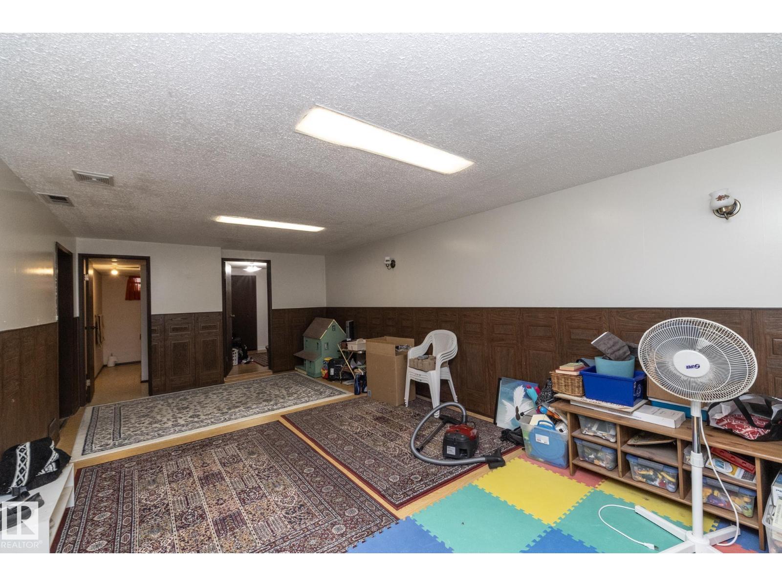 9020 152 Av Nw, Edmonton, Alberta  T5E 2R7 - Photo 15 - E4472121