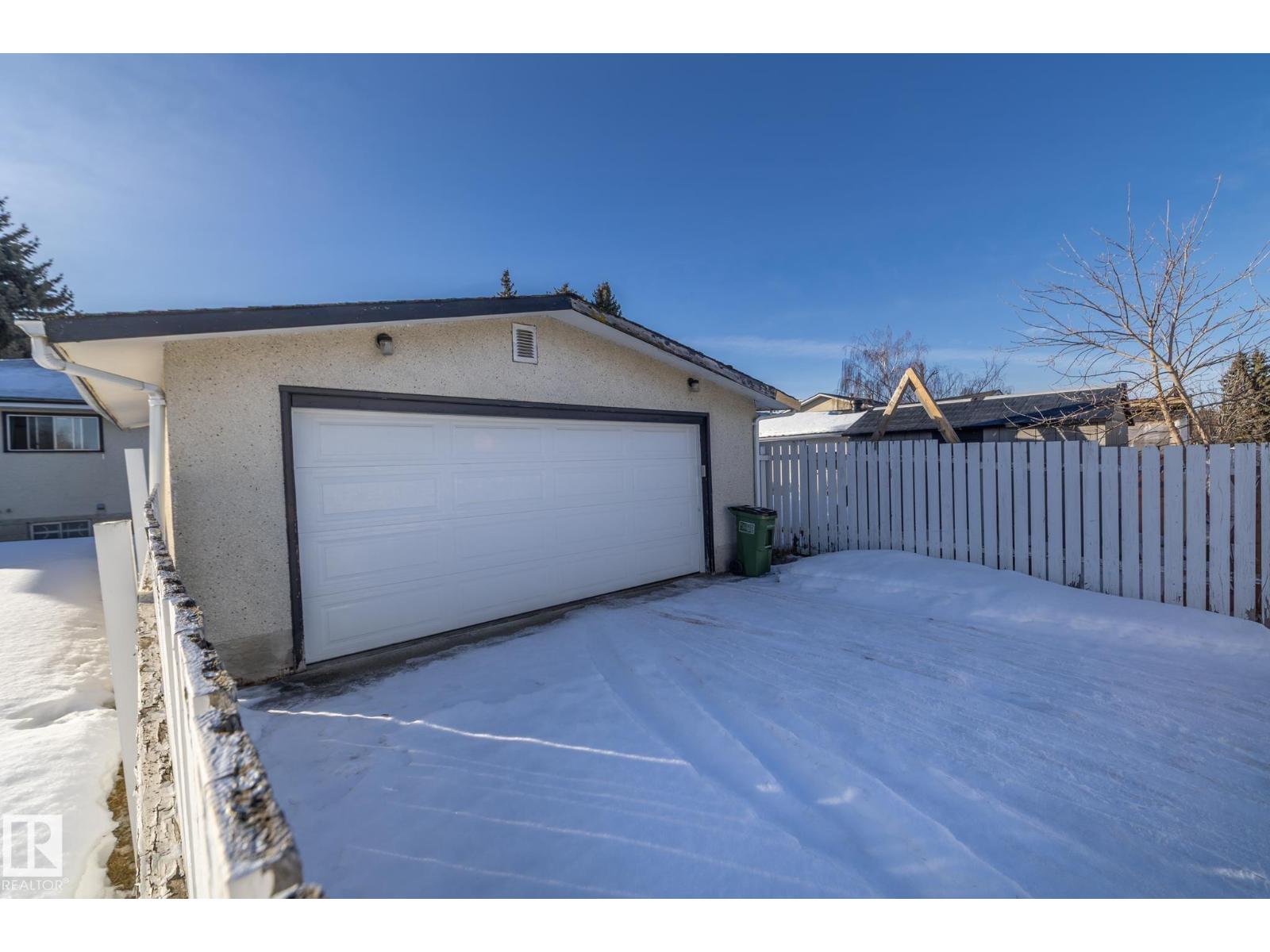 9020 152 Av Nw, Edmonton, Alberta  T5E 2R7 - Photo 19 - E4472121