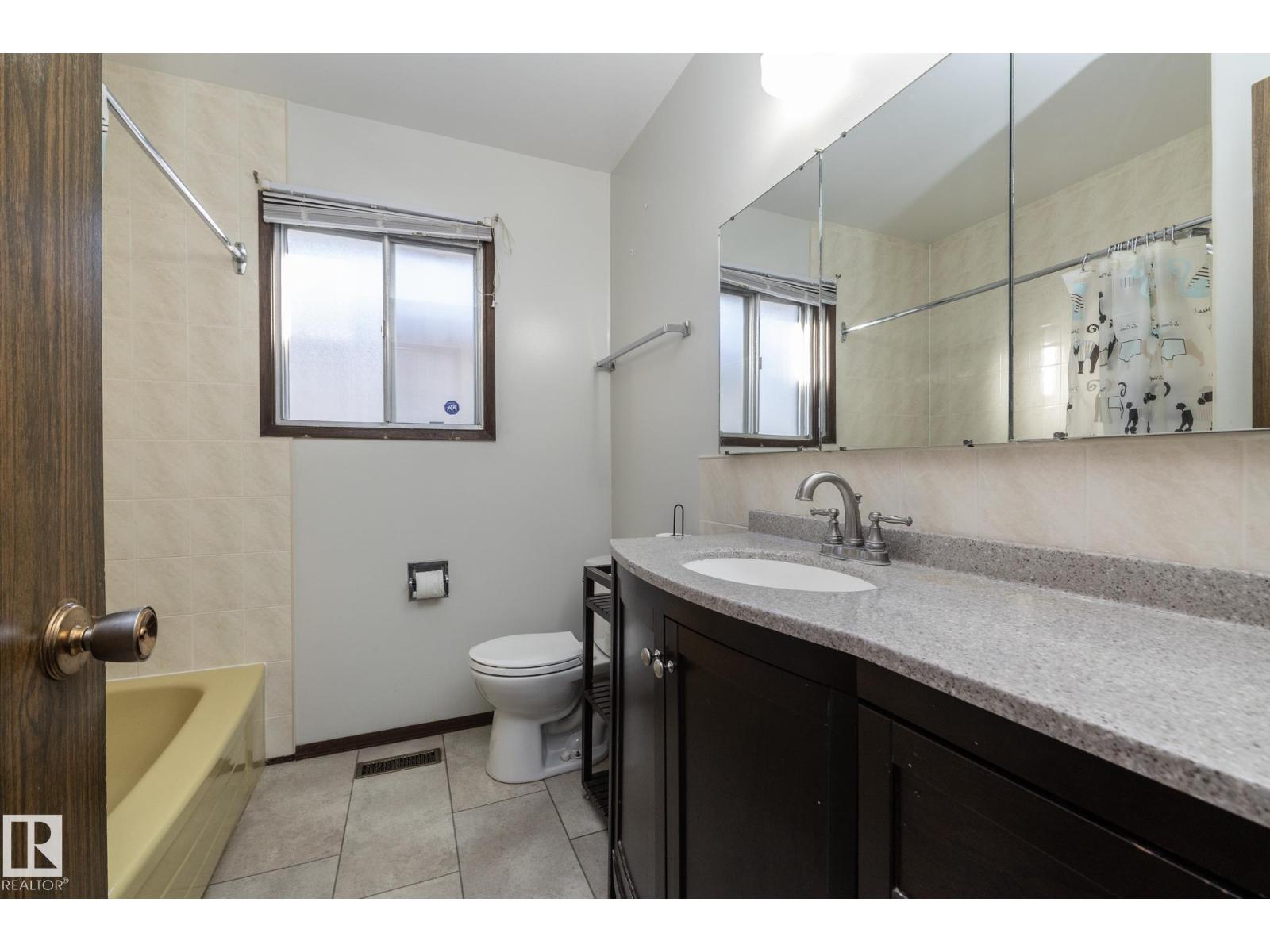 9020 152 Av Nw, Edmonton, Alberta  T5E 2R7 - Photo 9 - E4472121