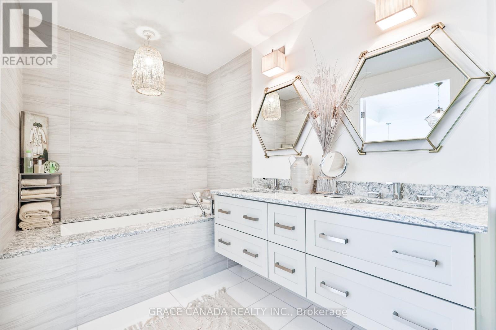 704 - 2060 Lakeshore Road, Burlington (Brant), Ontario  L7R 0G2 - Photo 11 - W12755930