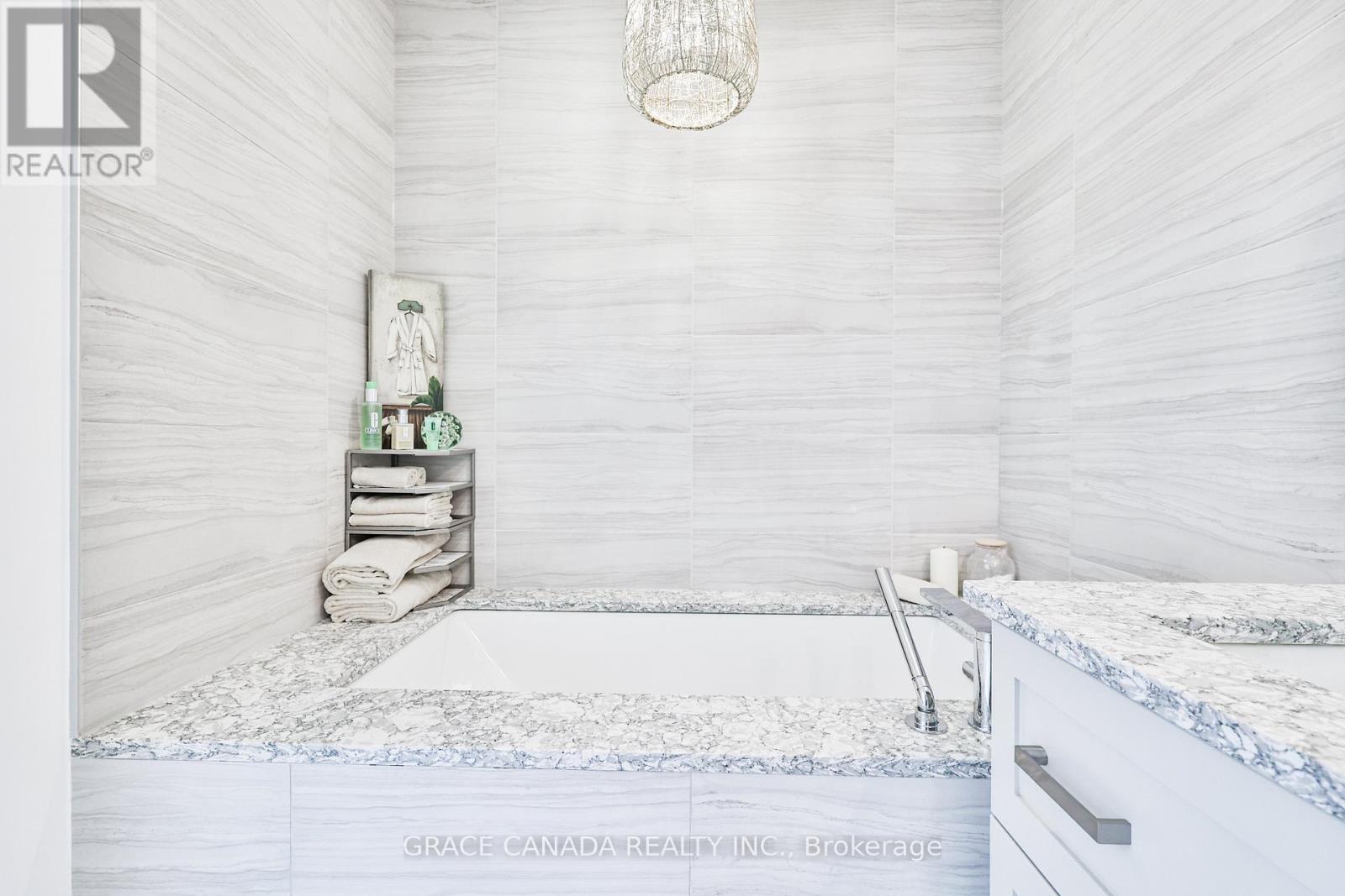 704 - 2060 Lakeshore Road, Burlington (Brant), Ontario  L7R 0G2 - Photo 13 - W12755930