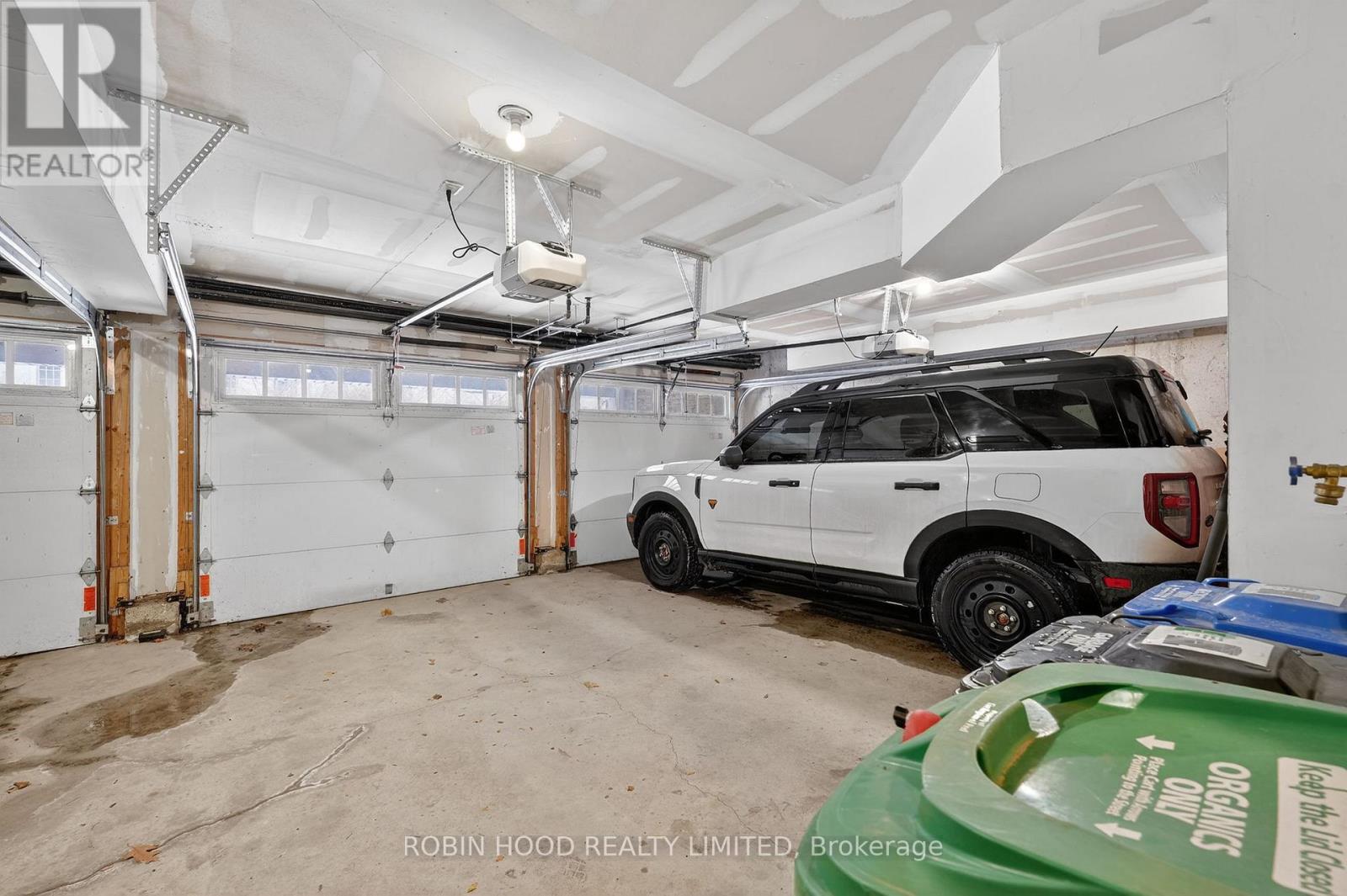 Suite 8 - 3071 Cawthra Road, Mississauga (Applewood), Ontario  L5A 2X4 - Photo 34 - W12756086