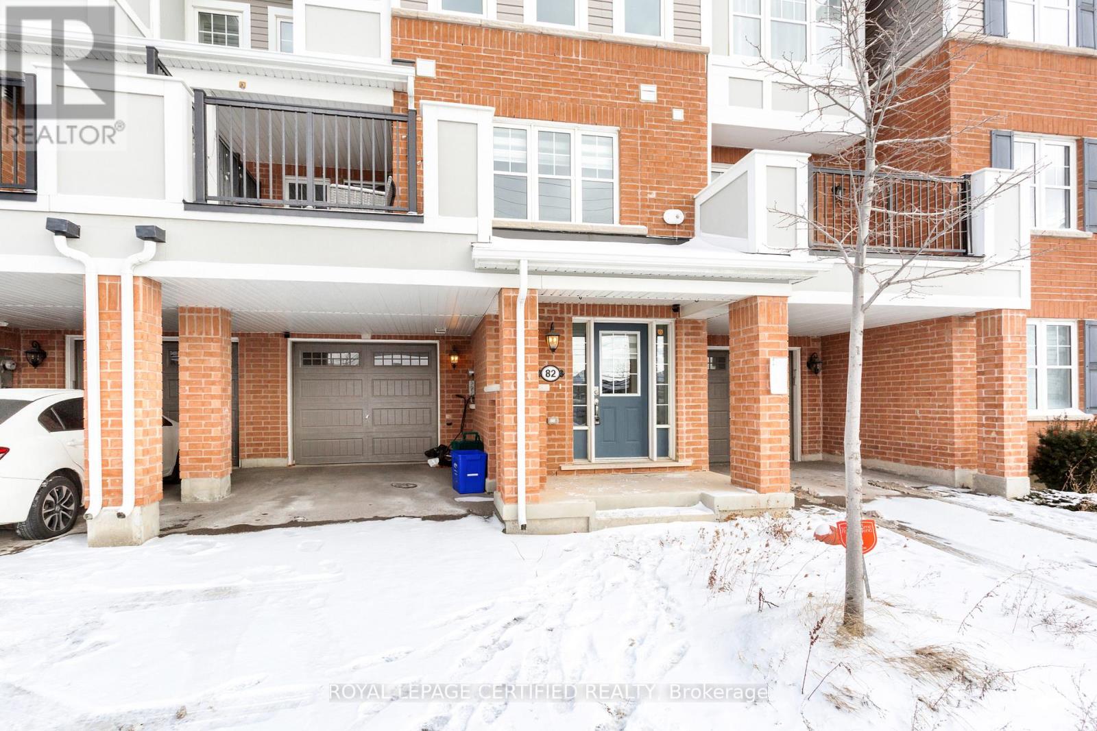 82 - 1222 Rose Way, Milton, Ontario  L9E 1P1 - Photo 2 - W12756090