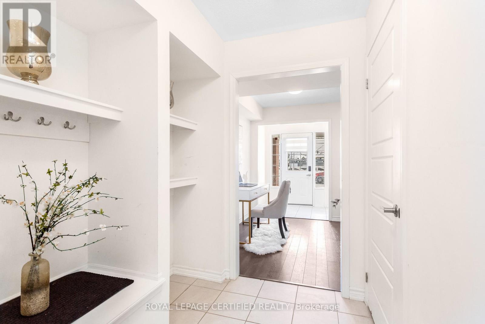 82 - 1222 Rose Way, Milton, Ontario  L9E 1P1 - Photo 7 - W12756090