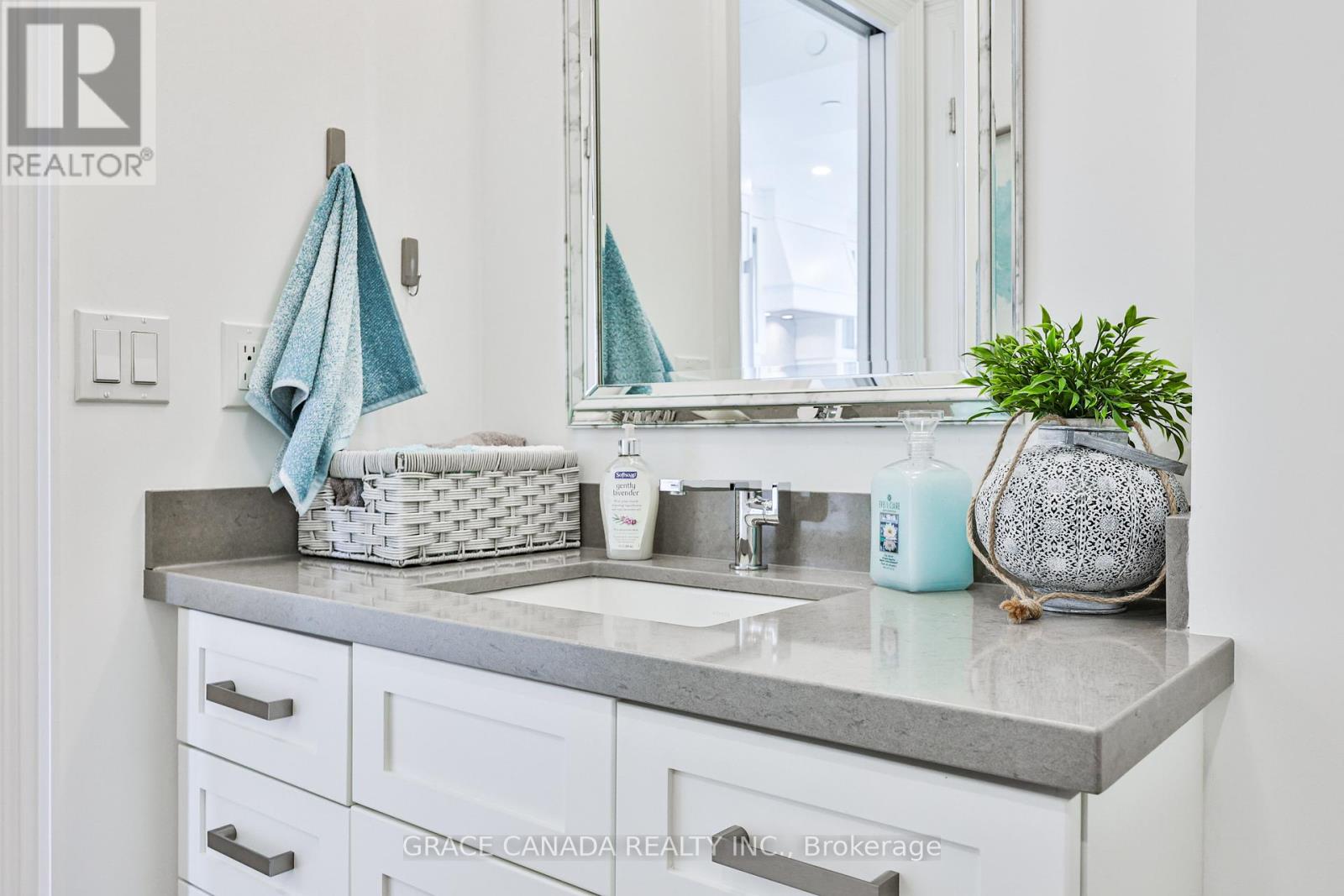 704 - 2060 Lakeshore Road, Burlington (Brant), Ontario  L7R 0G2 - Photo 18 - W12755930