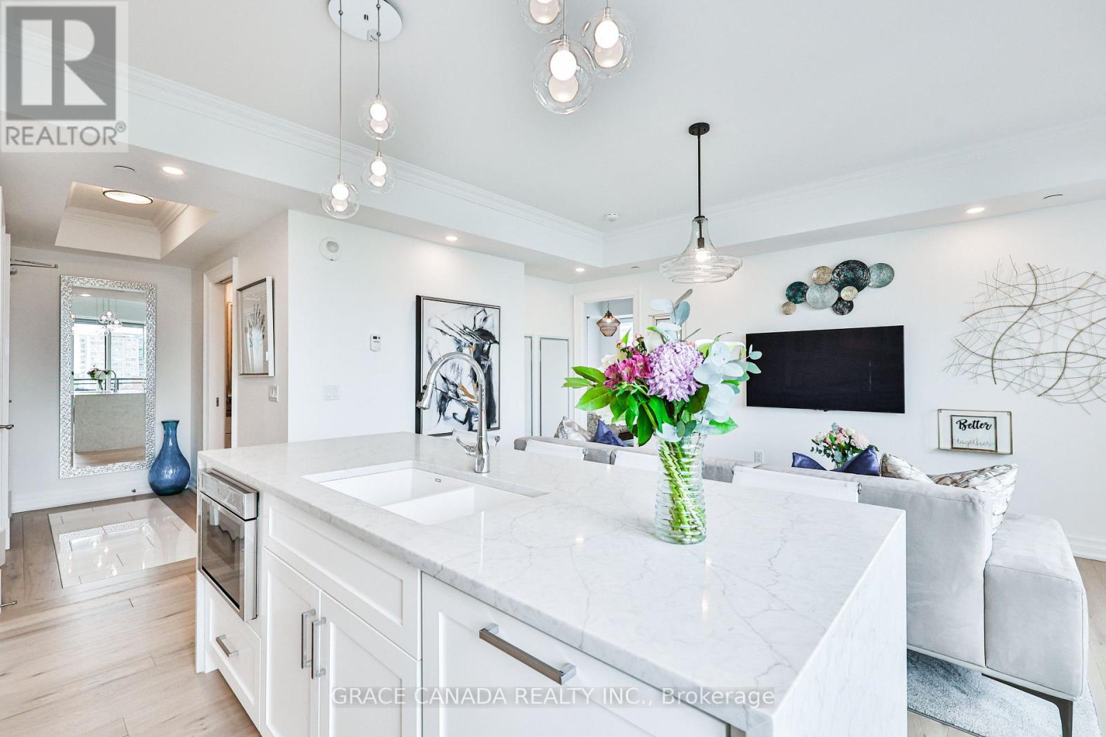 704 - 2060 Lakeshore Road, Burlington (Brant), Ontario  L7R 0G2 - Photo 6 - W12755930