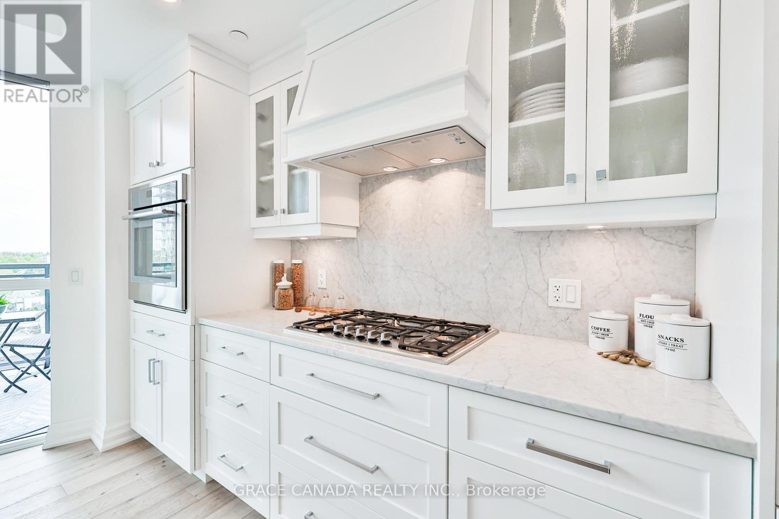 704 - 2060 Lakeshore Road, Burlington (Brant), Ontario  L7R 0G2 - Photo 7 - W12755930