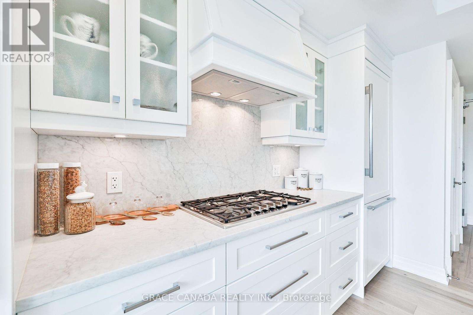 704 - 2060 Lakeshore Road, Burlington (Brant), Ontario  L7R 0G2 - Photo 5 - W12755930