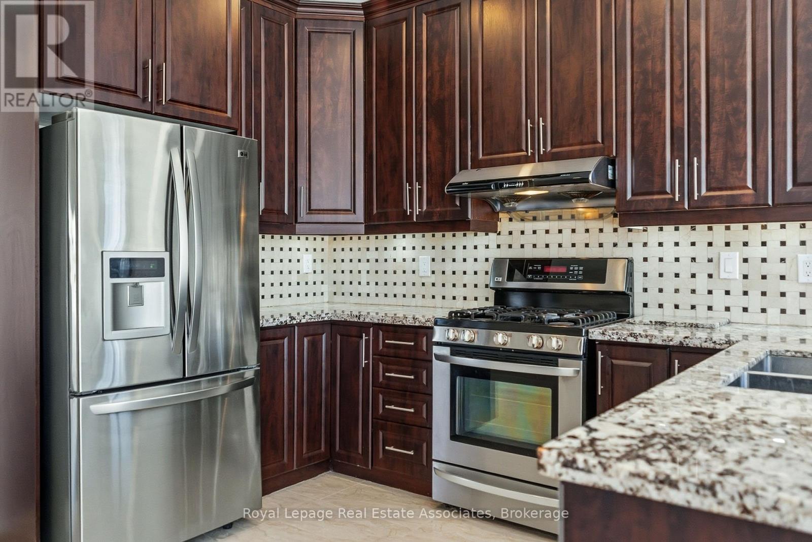 5836 Terrapark Trail, Mississauga, Ontario  L5M 6S1 - Photo 11 - W12753814