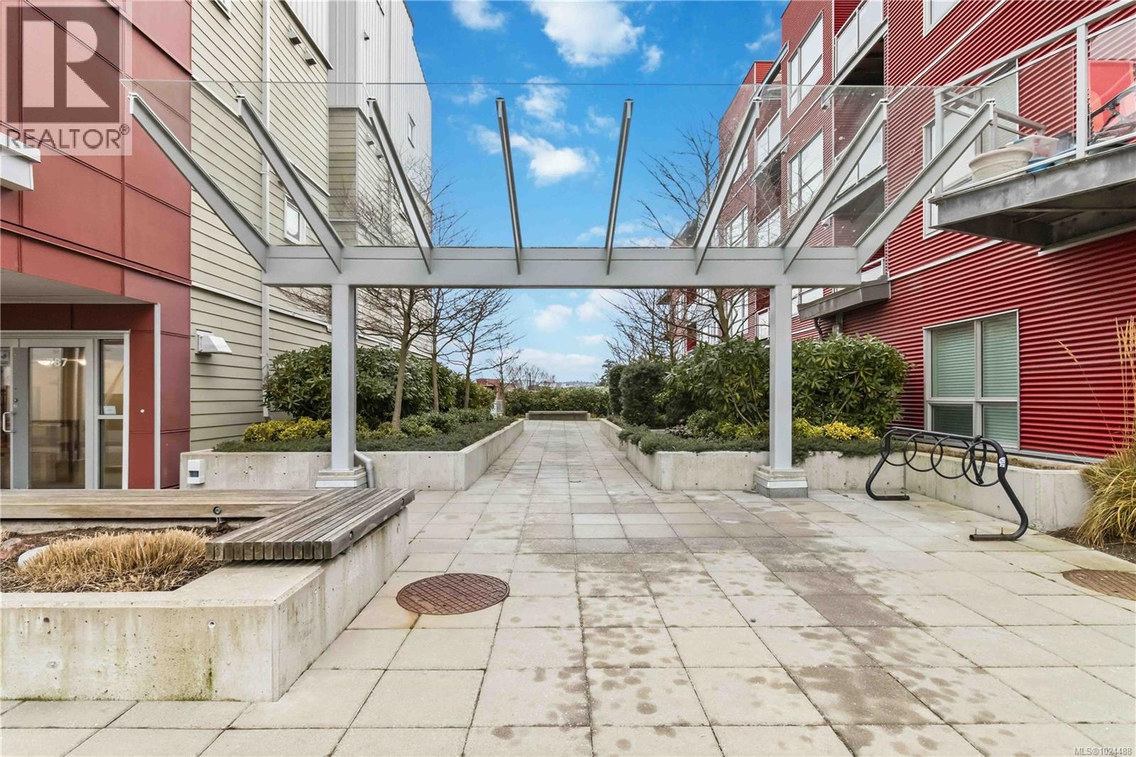 304 787 Tyee Rd, Victoria, British Columbia  V9A 7R5 - Photo 20 - 1024488