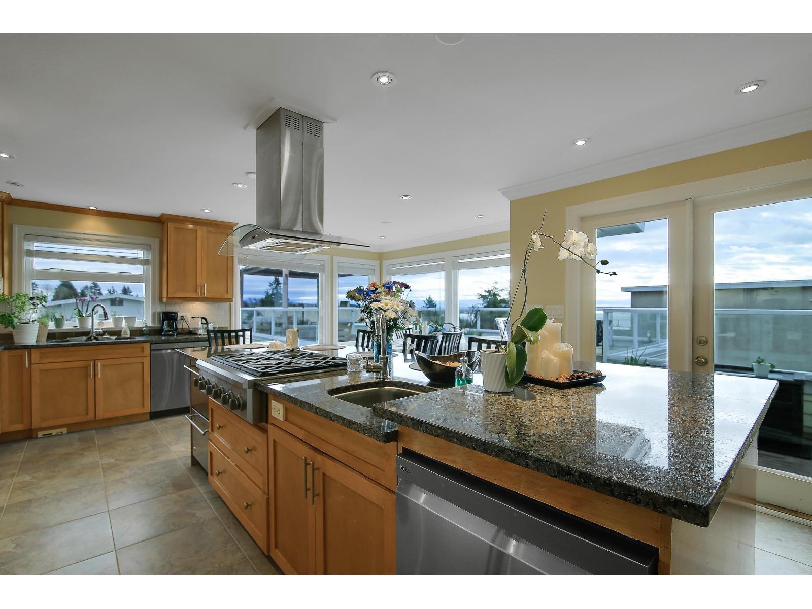 1050 Parker Street, White Rock, British Columbia  V4B 4R7 - Photo 8 - R3086294