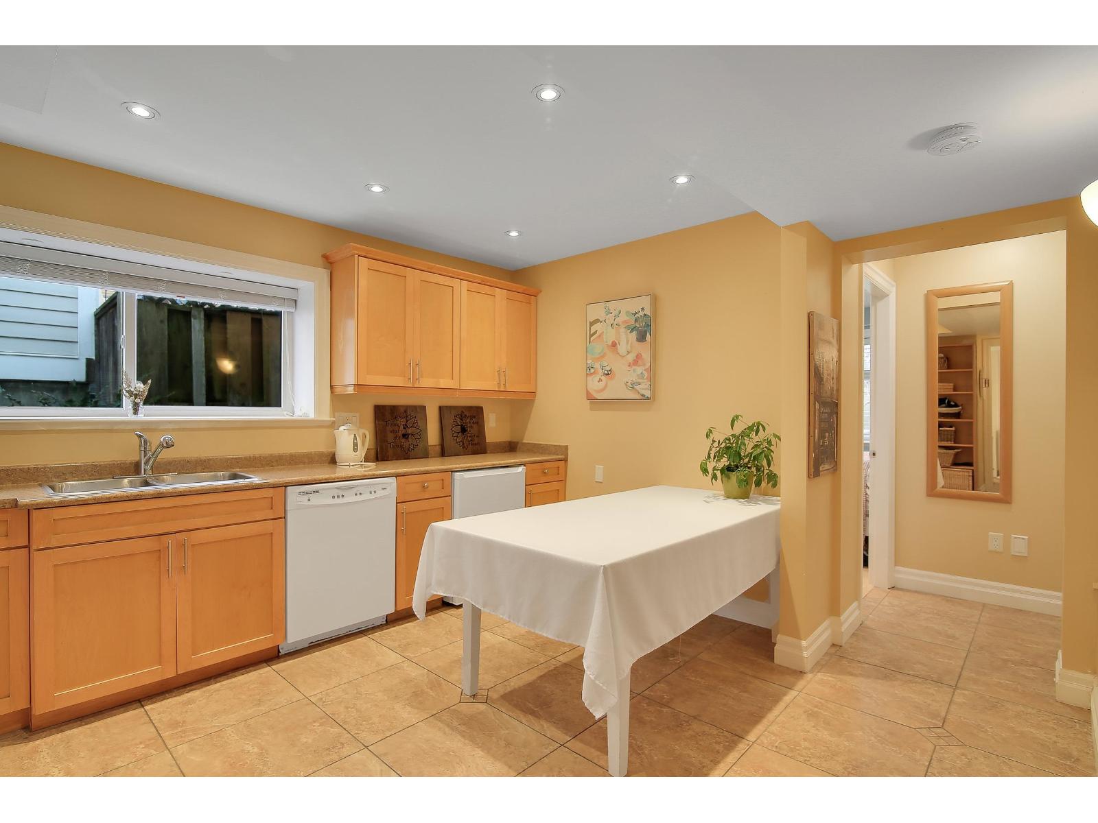 1050 Parker Street, White Rock, British Columbia  V4B 4R7 - Photo 22 - R3086294