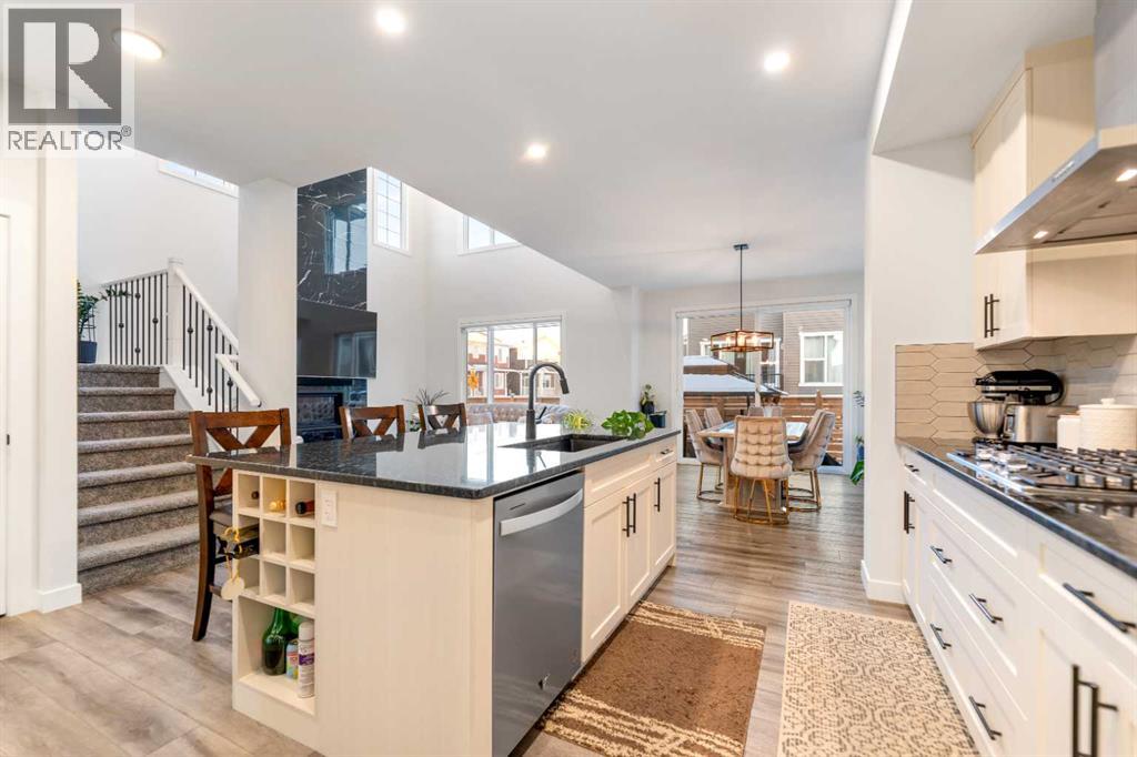 208 Dawson Circle, Chestermere, Alberta  T1X 2R2 - Photo 3 - A2281574