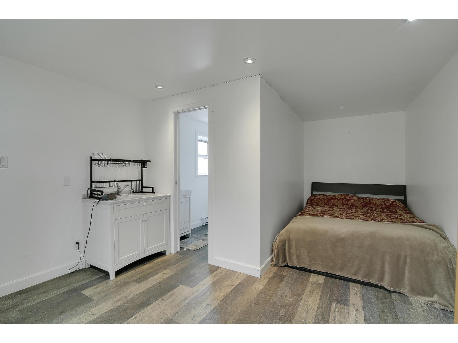 1050 Parker Street, White Rock, British Columbia  V4B 4R7 - Photo 37 - R3086294