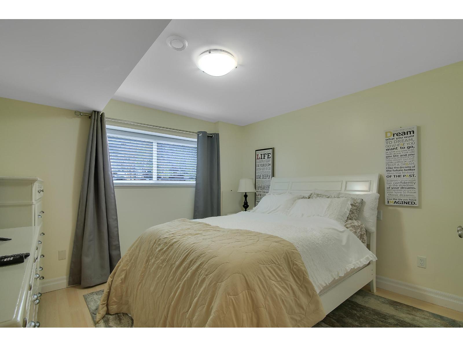 1050 Parker Street, White Rock, British Columbia  V4B 4R7 - Photo 27 - R3086294