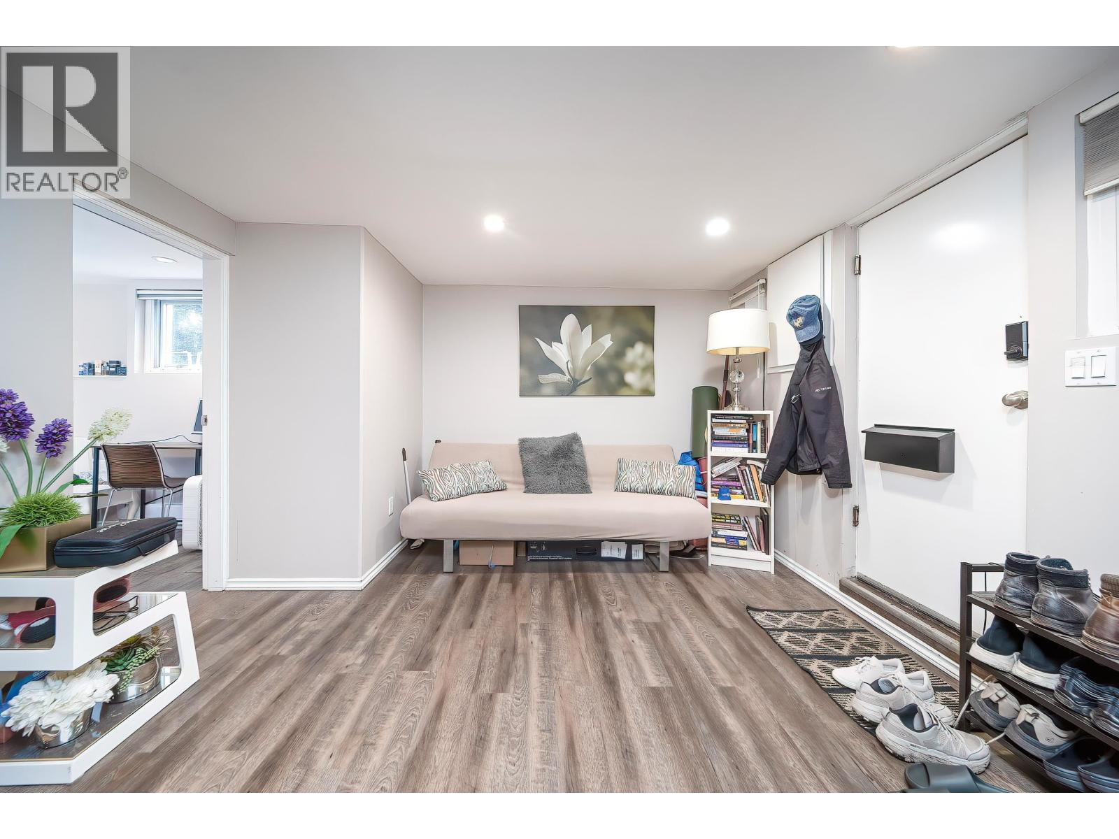 2779 W 13th Avenue, Vancouver, British Columbia  V6K 2T5 - Photo 32 - R3084400