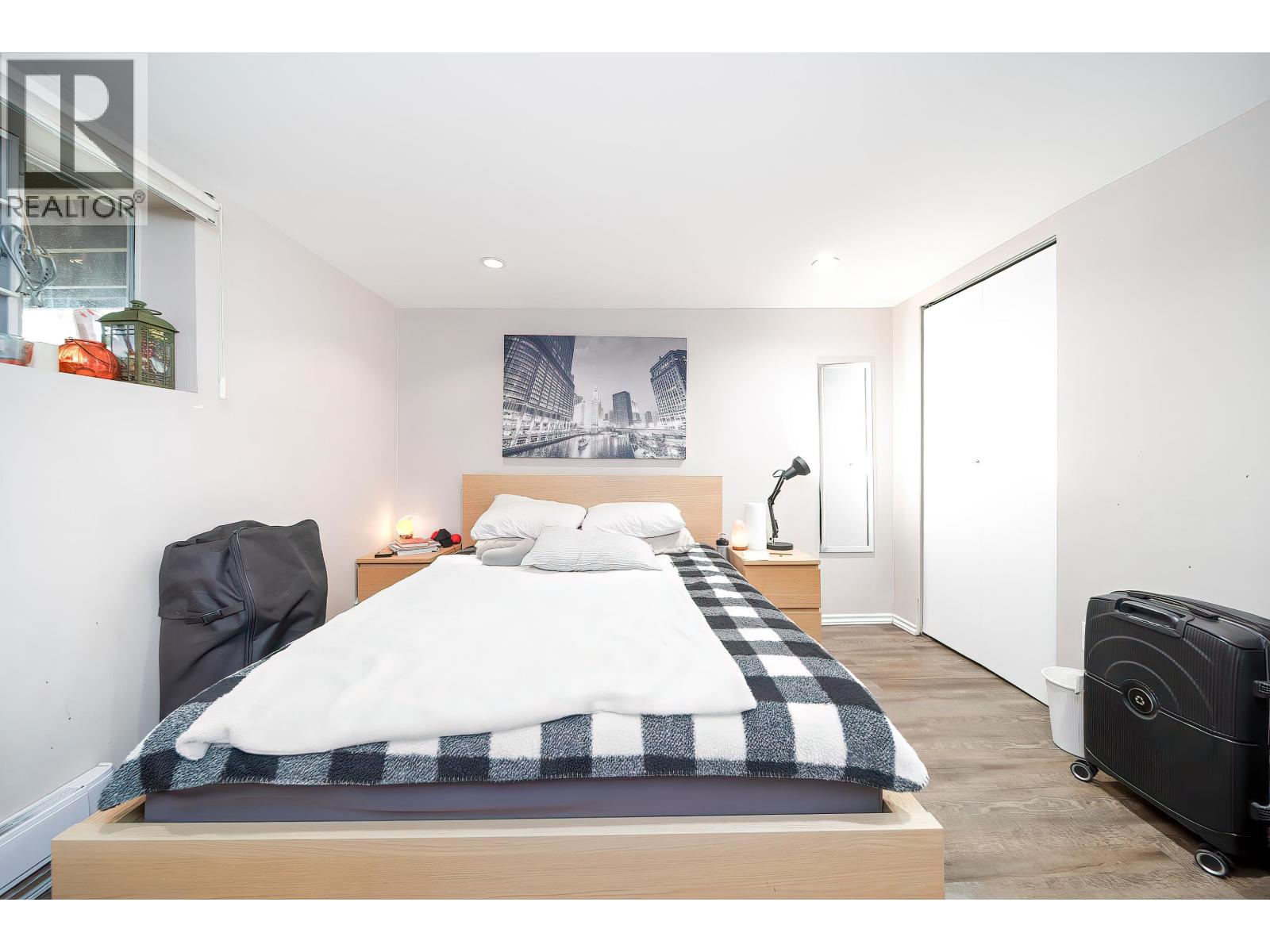 2779 W 13th Avenue, Vancouver, British Columbia  V6K 2T5 - Photo 35 - R3084400