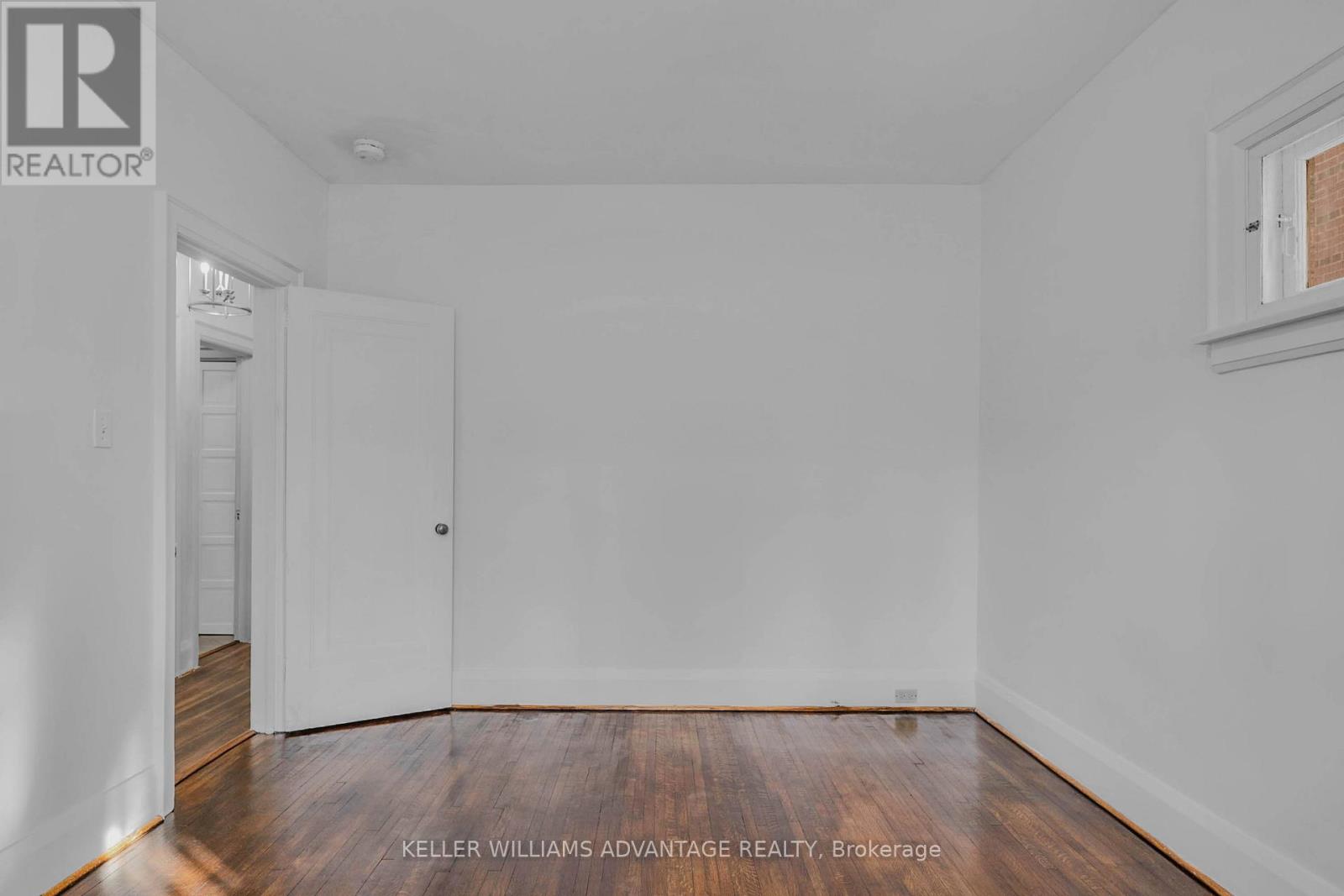 33 Whitehall Road, Toronto (Rosedale-Moore Park), Ontario  M4W 2C5 - Photo 16 - C12756114