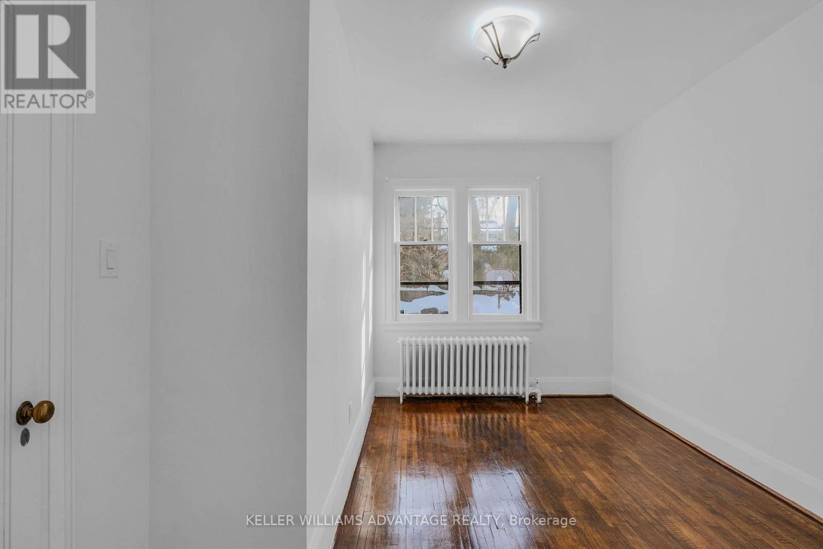 33 Whitehall Road, Toronto (Rosedale-Moore Park), Ontario  M4W 2C5 - Photo 19 - C12756114