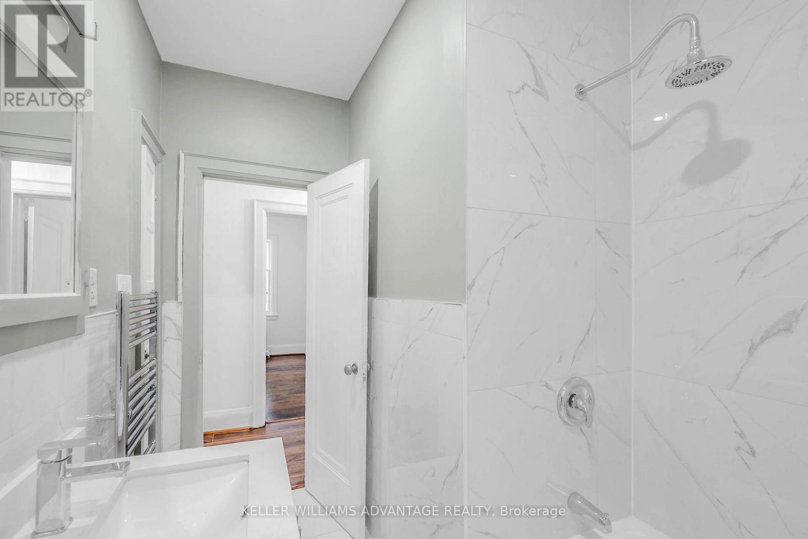 33 Whitehall Road, Toronto (Rosedale-Moore Park), Ontario  M4W 2C5 - Photo 24 - C12756114