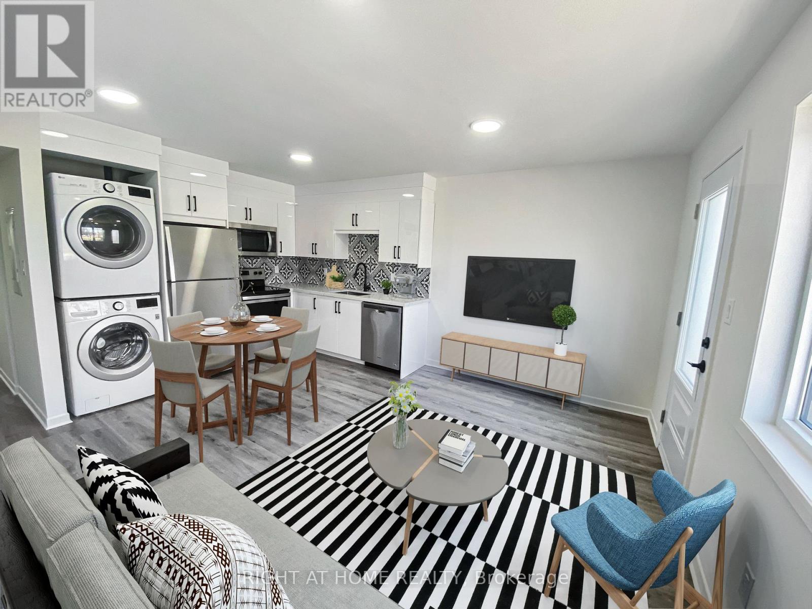 2 - 1258 Broadview Avenue, Toronto, Ontario  M4K 2T4 - Photo 6 - E12756126