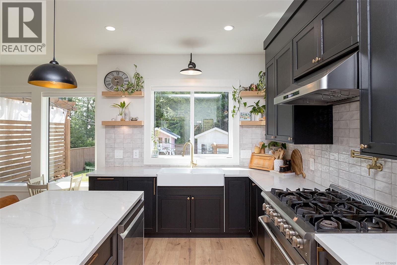 6915 Ridgecrest Rd, Sooke, British Columbia  V0S 1N0 - Photo 13 - 1025069