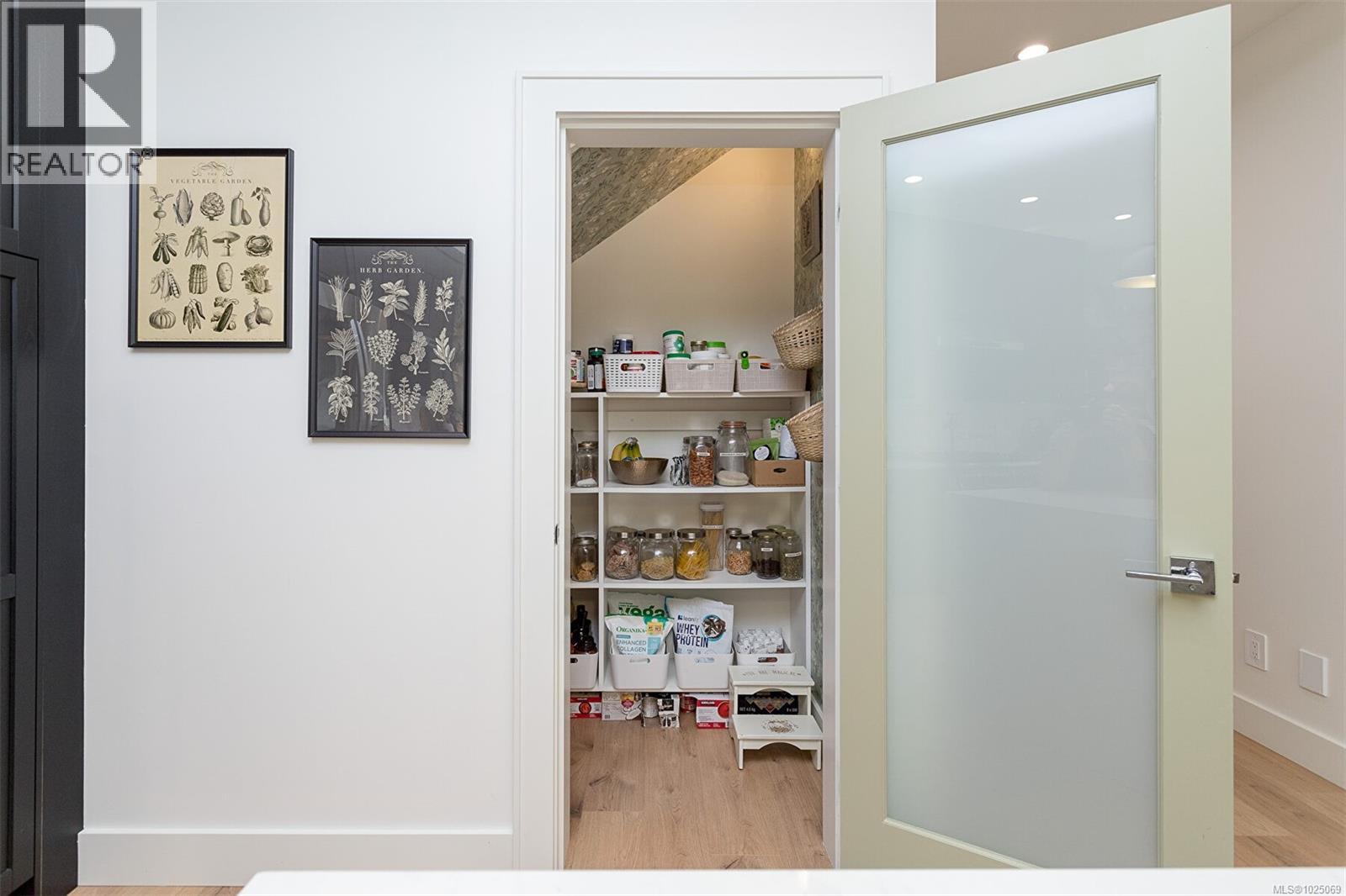 6915 Ridgecrest Rd, Sooke, British Columbia  V0S 1N0 - Photo 14 - 1025069