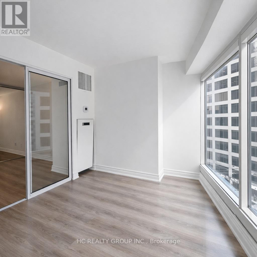 906 - 33 University Avenue, Toronto, Ontario  M5J 2S7 - Photo 15 - C12753484