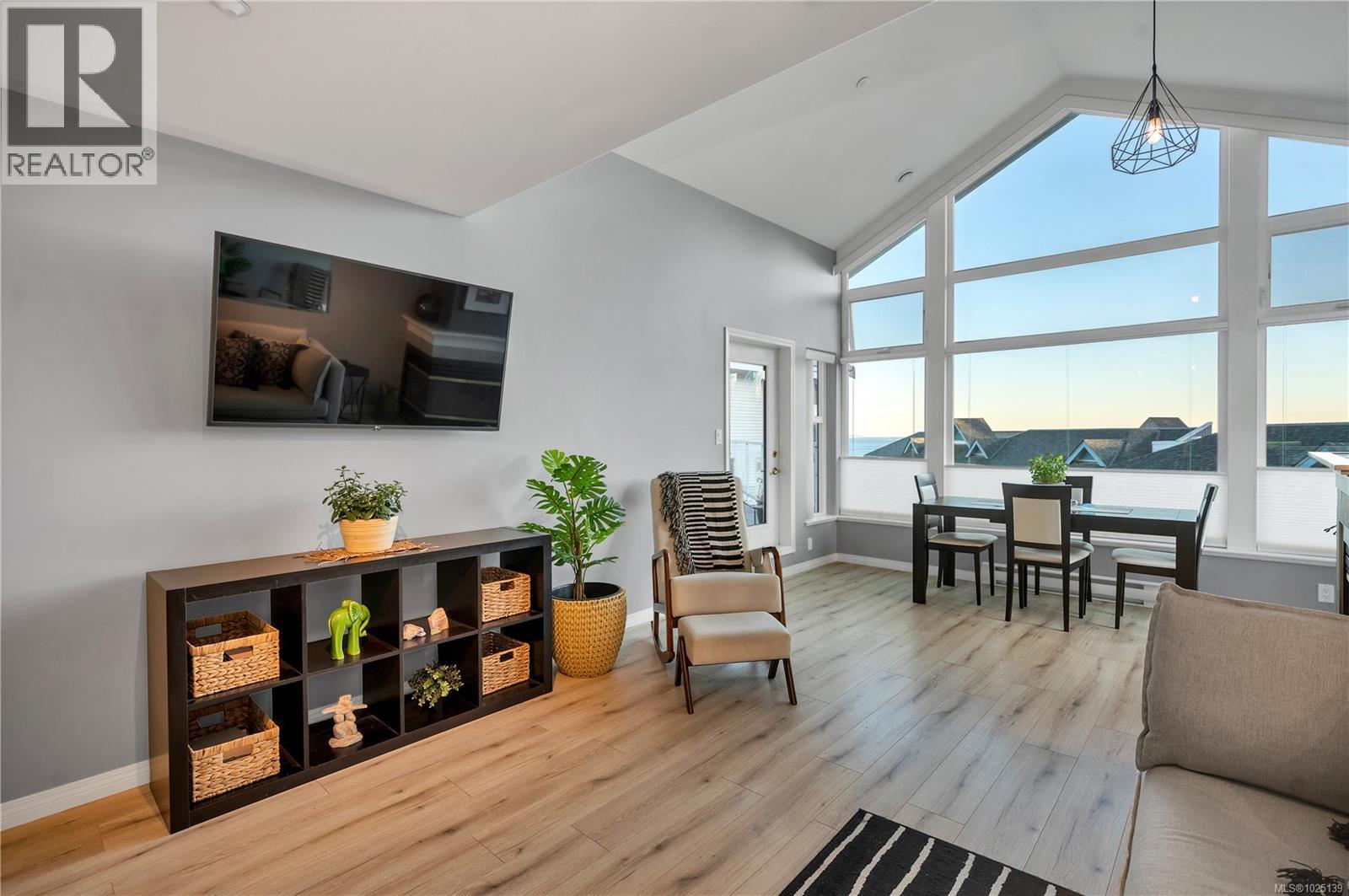 407 350 Island Hwy S, Campbell River, British Columbia  V9W 1A5 - Photo 2 - 1025139