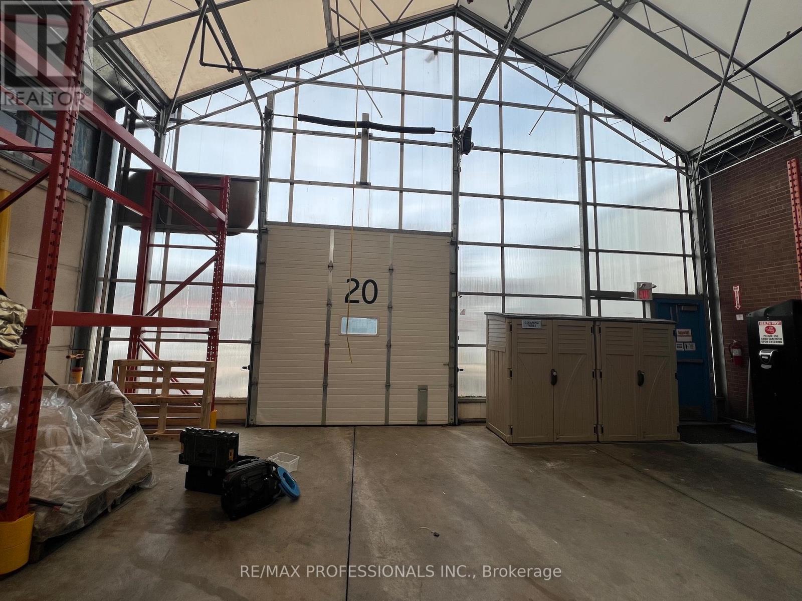 B - 130 North Queen Street, Toronto, Ontario  M8Z 2E4 - Photo 29 - W12756128