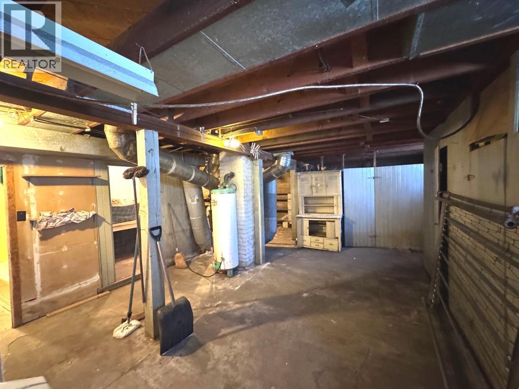 4406 47 Avenue, Stettler, Alberta  T4K 0B7 - Photo 48 - A2252007