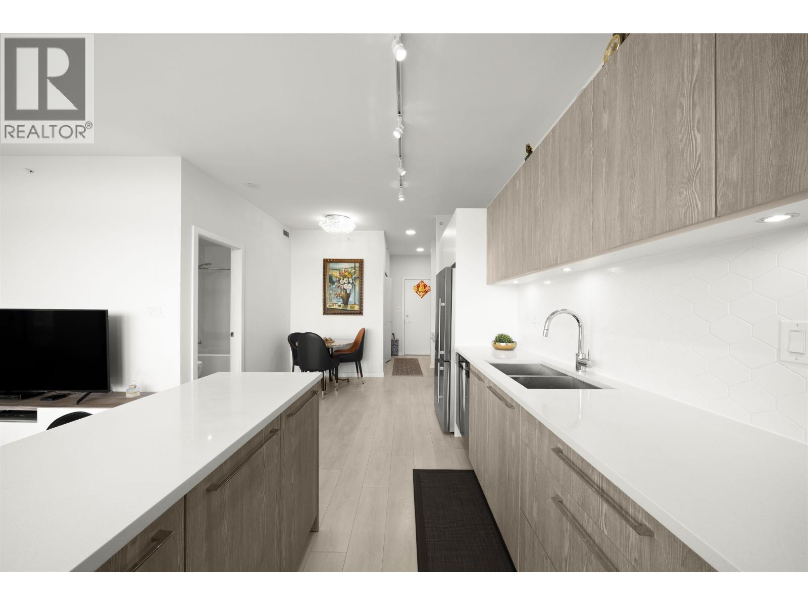 1004 691 North Road, Coquitlam, British Columbia  V3J 0H9 - Photo 10 - R3086148