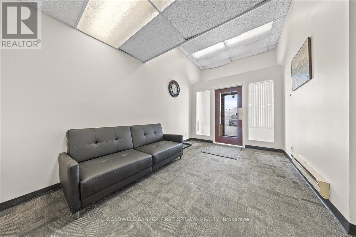 18 - 77 Auriga Drive, Ottawa, Ontario  K2E 7Z7 - Photo 2 - X12756156